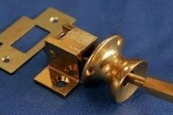 Davey & Company LTD Push Button Catch